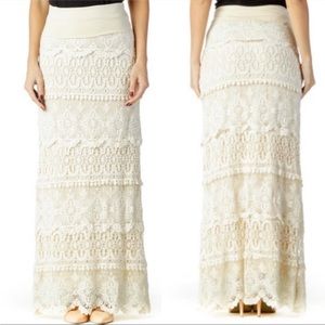 Solitaire lined lace skirt/dress